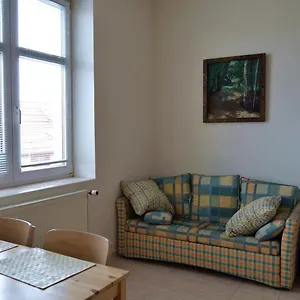 pravouhla.praguehotelsweb.com/